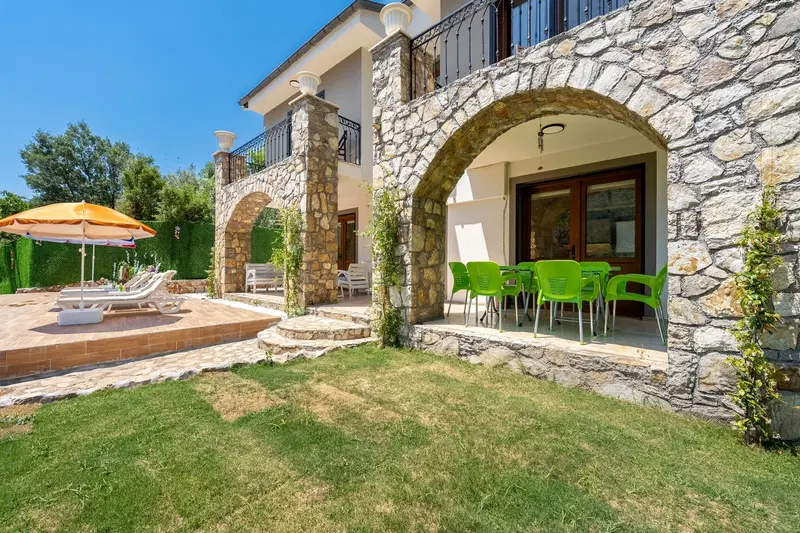 Fethiye’de bahçeli kiralık villa, fotoğraf 2
