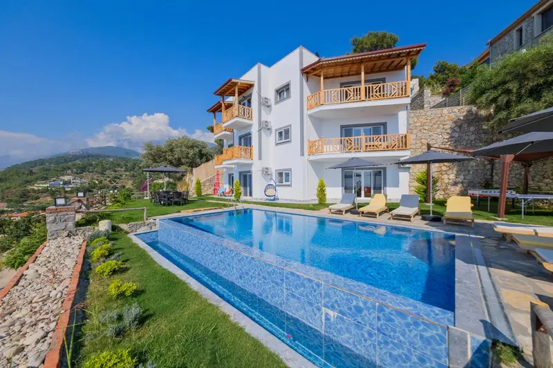 Fethiye’de bahçeli kiralık villa, fotoğraf 2