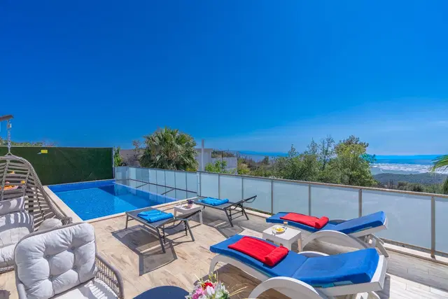Üzümlü’de jakuzili kiralık villa, fotoğraf 3