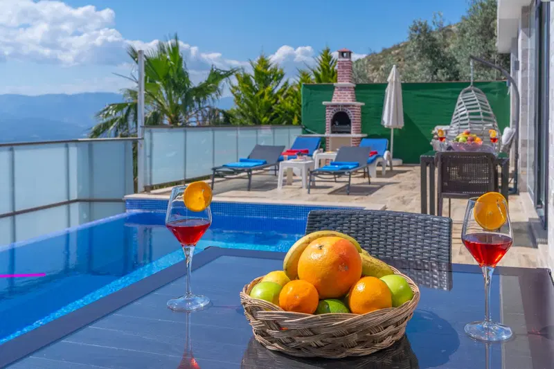 Üzümlü’de balayı kiralık villa, fotoğraf 6
