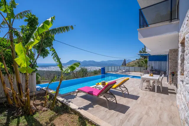 Üzümlü’de jakuzili kiralık villa, fotoğraf 2