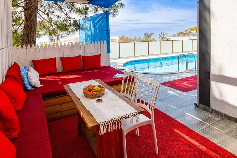 Üzümlü’de özel havuzlu kiralık villa, fotoğraf 4