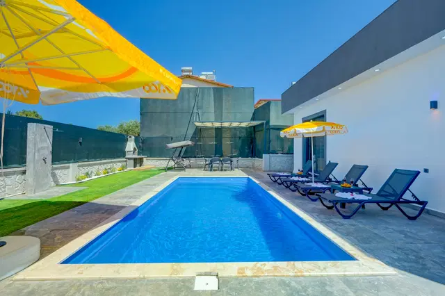 Fethiye’de bahçeli kiralık villa, fotoğraf 3