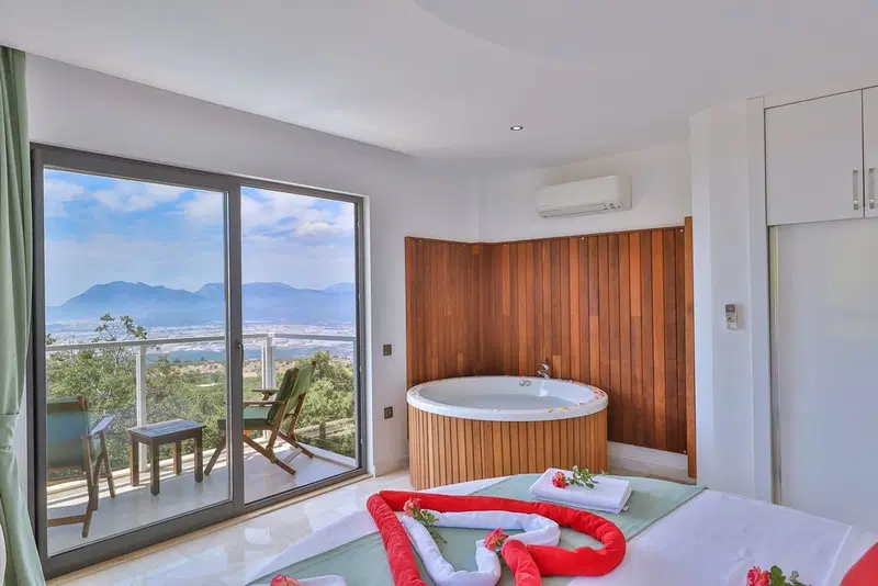 Üzümlü’de jakuzili kiralık villa, fotoğraf 21