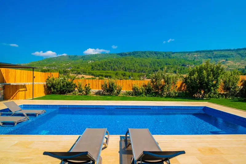 Sarıbelen’de bahçeli kiralık villa, fotoğraf 10