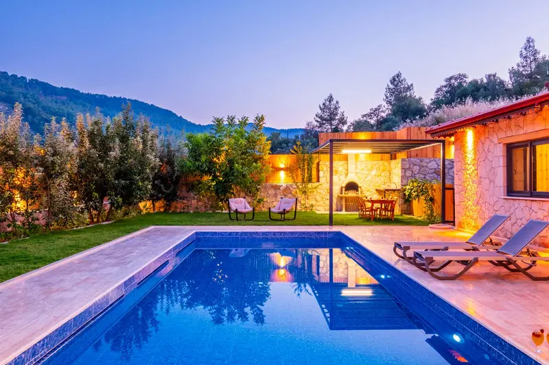 Sarıbelen’de korunaklı havuzlu kiralık villa, fotoğraf 22