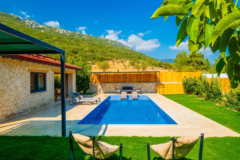 Sarıbelen’de jakuzili kiralık villa, fotoğraf 9