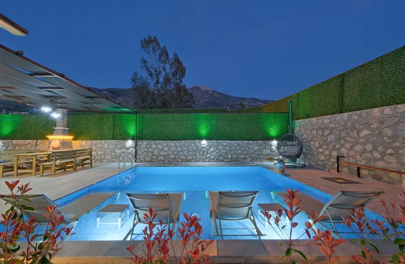 Fethiye’de korunaklı havuzlu kiralık villa, fotoğraf 8