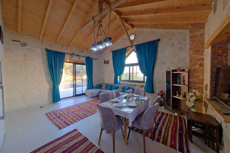 Fethiye’de doğa manzaralı kiralık villa, fotoğraf 12