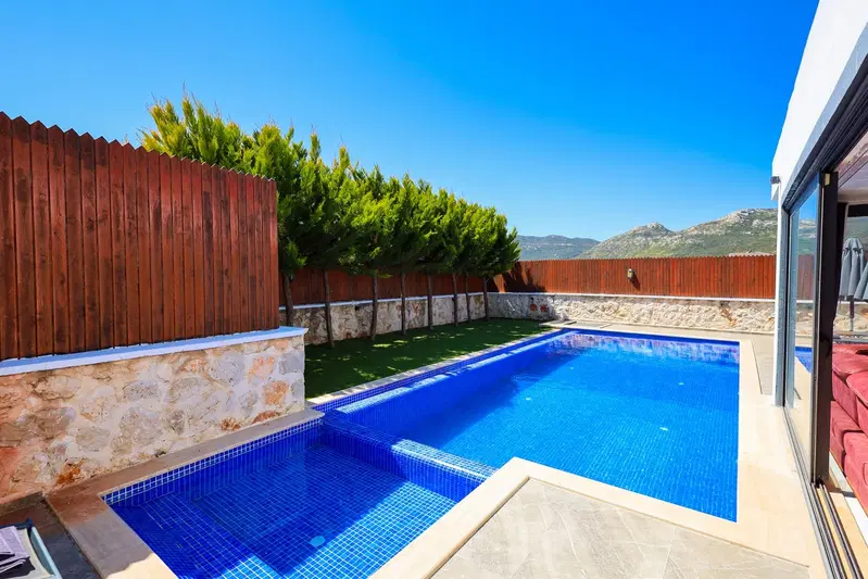 Sarıbelen’de çocuk havuzlu kiralık villa, fotoğraf 4
