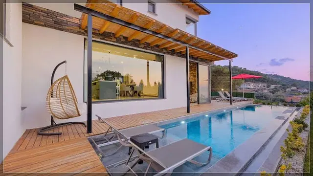 Fethiye’de deniz manzaralı kiralık villa, fotoğraf 2