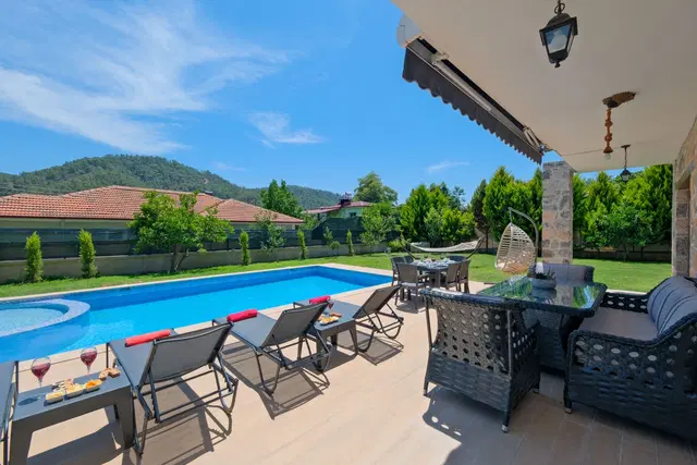 Fethiye’de bahçeli kiralık villa, fotoğraf 2