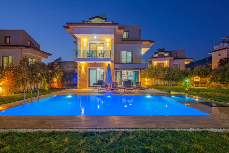 Fethiye’de çocuk havuzlu kiralık villa, fotoğraf 12