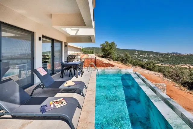 Kaş’ta balayı kiralık villa, fotoğraf 2