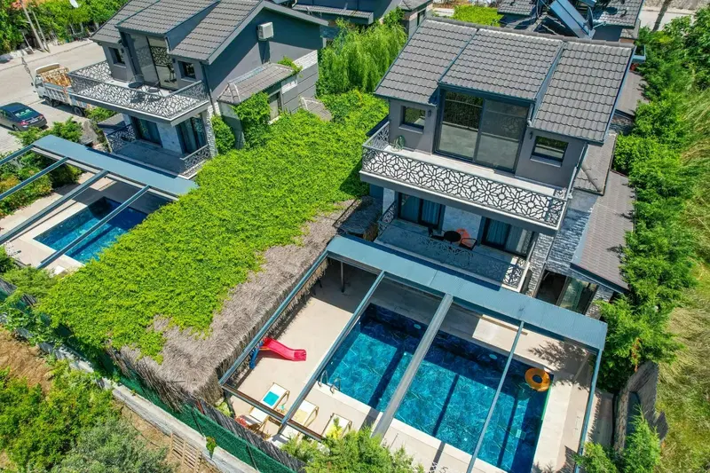 Fethiye’de korunaklı havuzlu kiralık villa, fotoğraf 13
