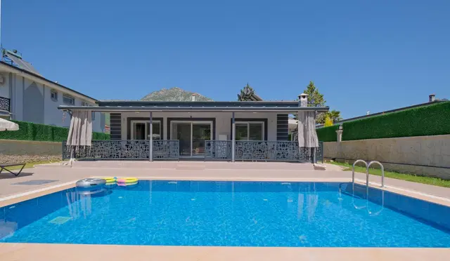 Fethiye’de Sakin Konumda, Özel Havuzlu, 3 Yatak Odalı, Kiralık Villa