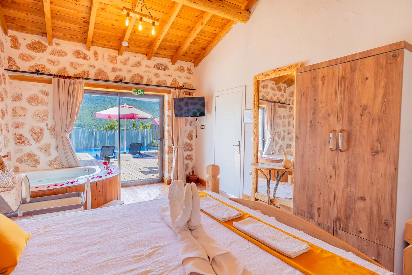 Sarıbelen’de özel havuzlu kiralık villa, fotoğraf 33