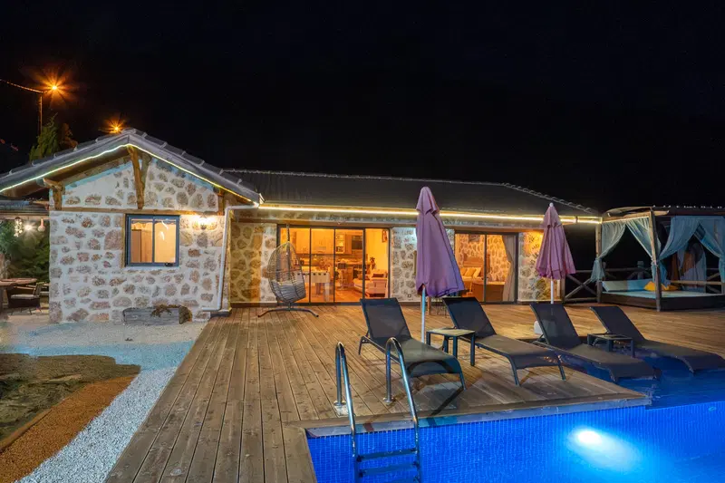 Sarıbelen’de doğa manzaralı kiralık villa, fotoğraf 10