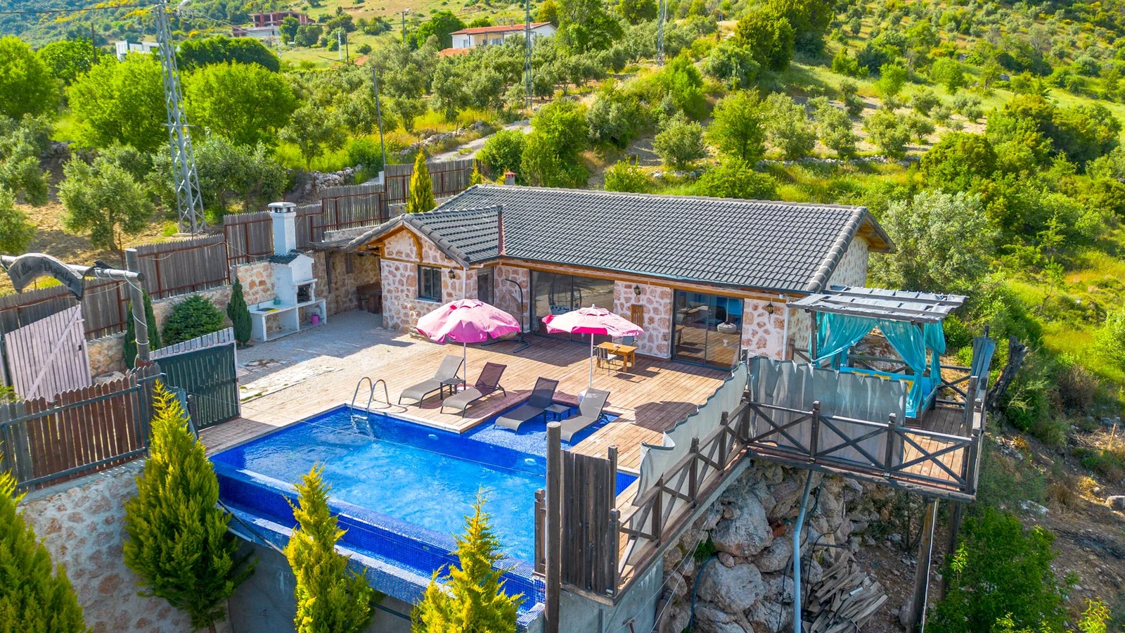 Sarıbelen’de bahçeli kiralık villa, fotoğraf 18