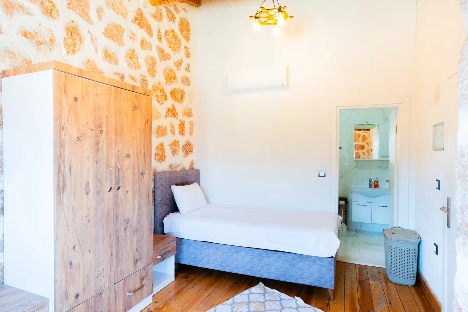 Sarıbelen’de korunaklı havuzlu kiralık villa, fotoğraf 29