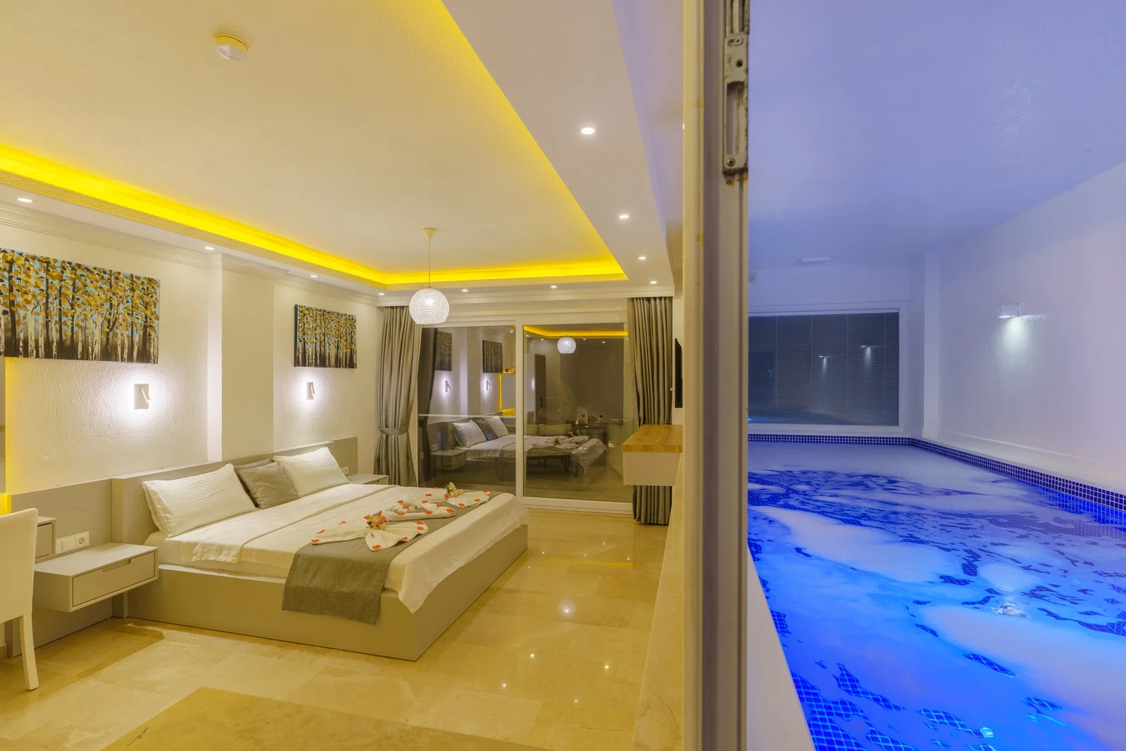 İslamlar’da ısıtmalı havuzlu kiralık villa, fotoğraf 32