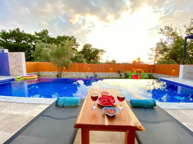 Üzümlü’de özel havuzlu kiralık villa, fotoğraf 4