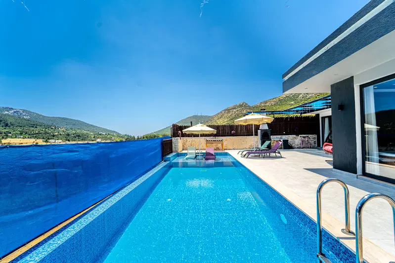Sarıbelen’de bahçeli kiralık villa, fotoğraf 3