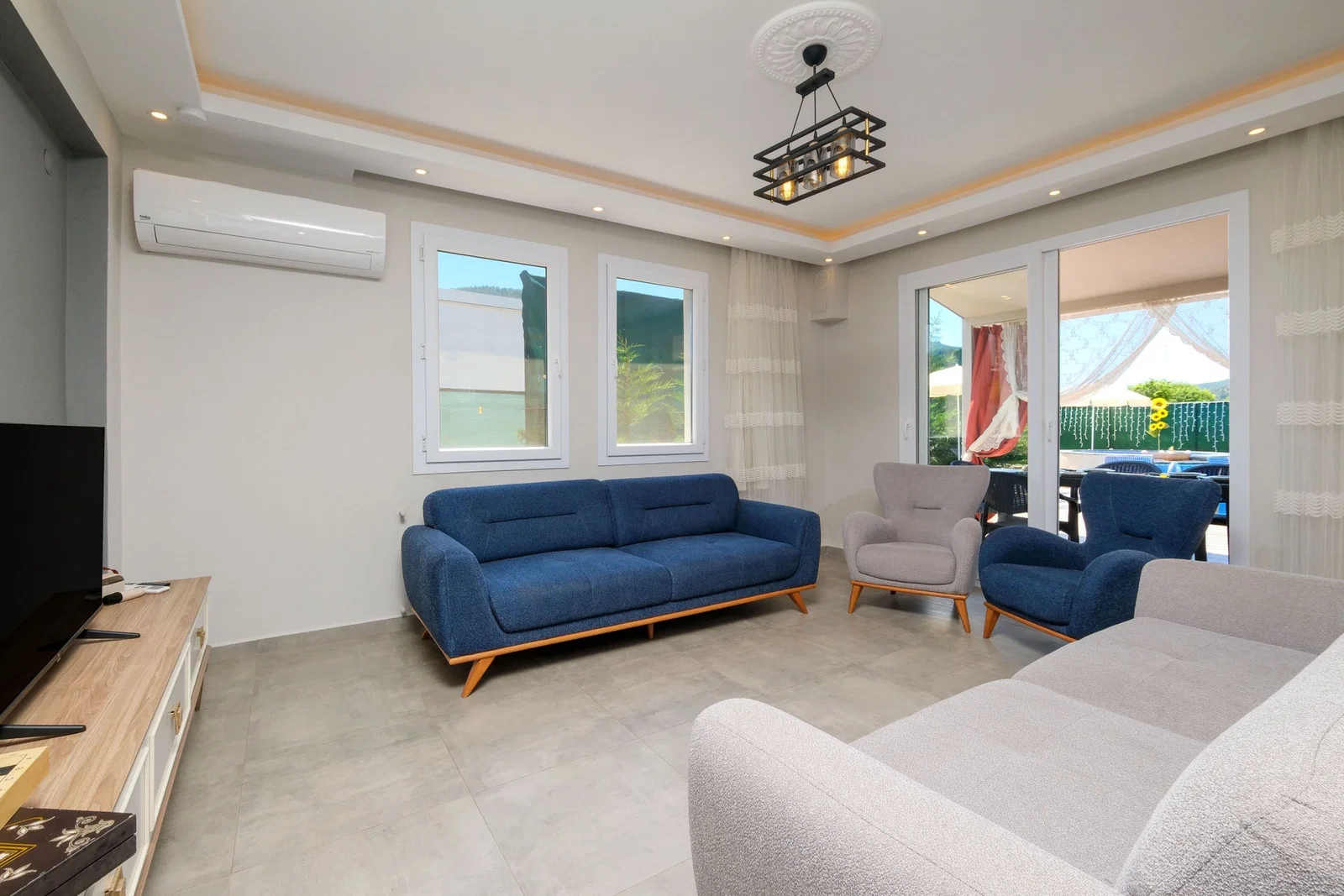 Fethiye’de Sakin Konumda, Özel Havuzlu, 4 Yatak Odalı, Kiralık Villa