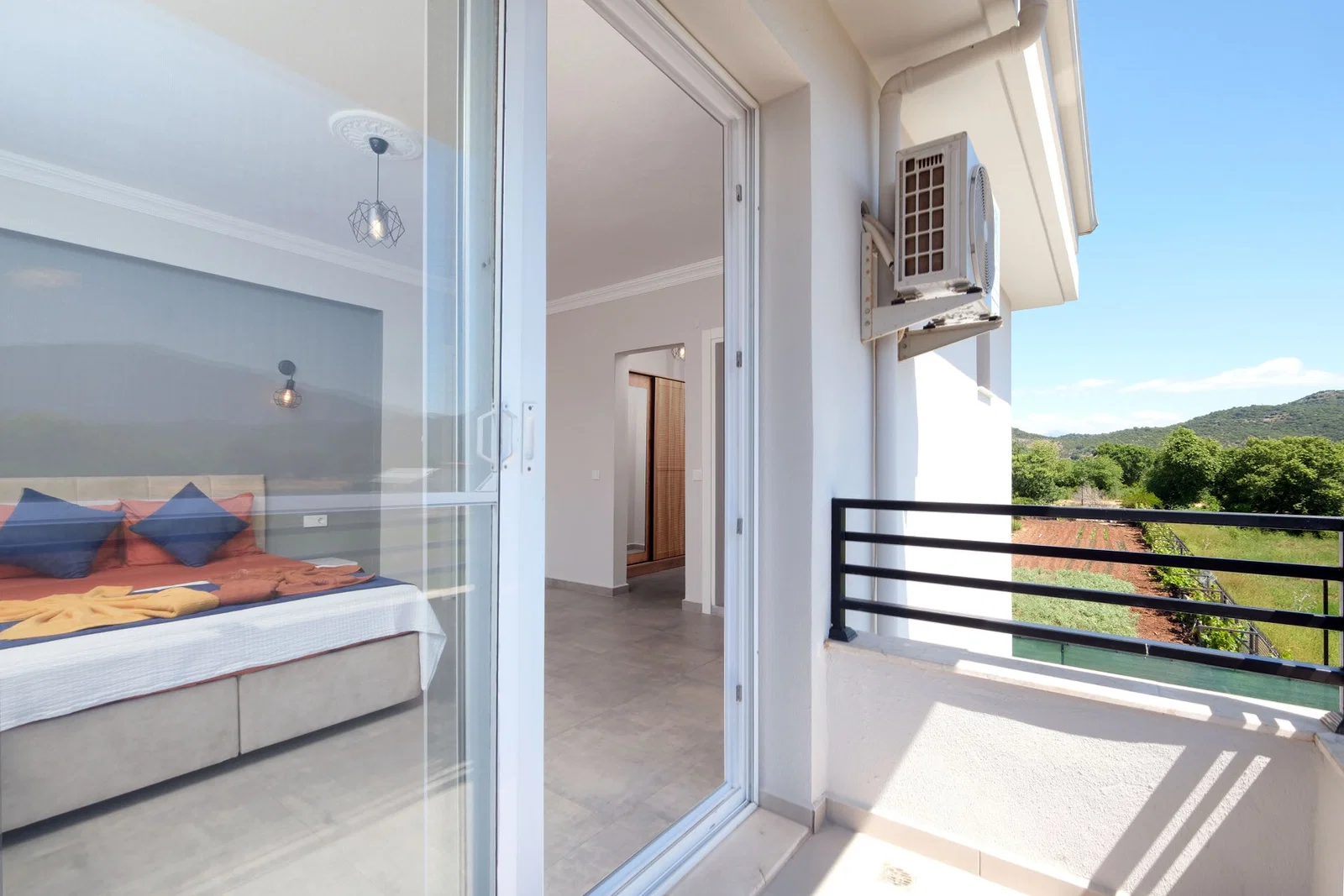 Fethiye’de Sakin Konumda, Özel Havuzlu, 4 Yatak Odalı, Kiralık Villa