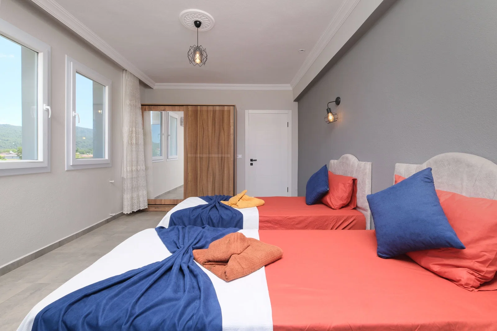 Fethiye’de Sakin Konumda, Özel Havuzlu, 4 Yatak Odalı, Kiralık Villa