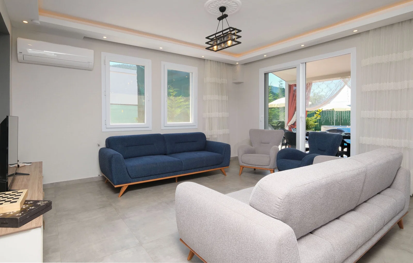 Fethiye’de Sakin Konumda, Özel Havuzlu, 4 Yatak Odalı, Kiralık Villa