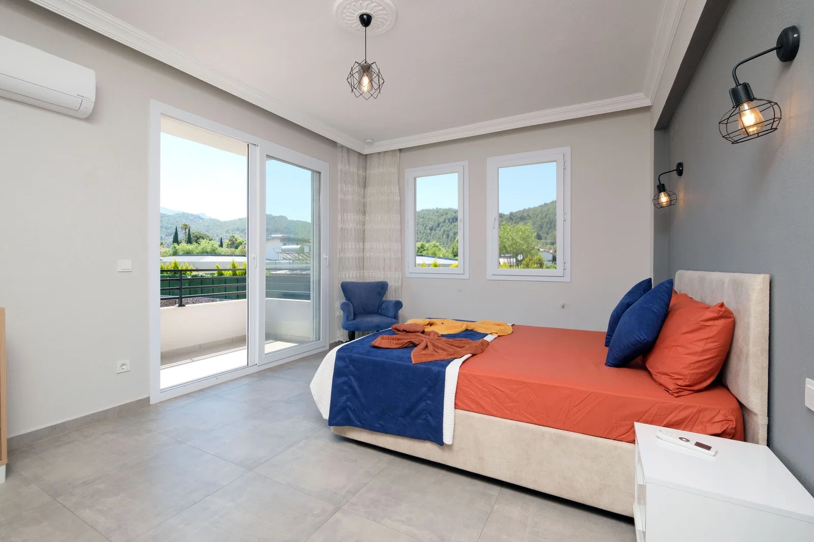 Fethiye’de Sakin Konumda, Özel Havuzlu, 4 Yatak Odalı, Kiralık Villa