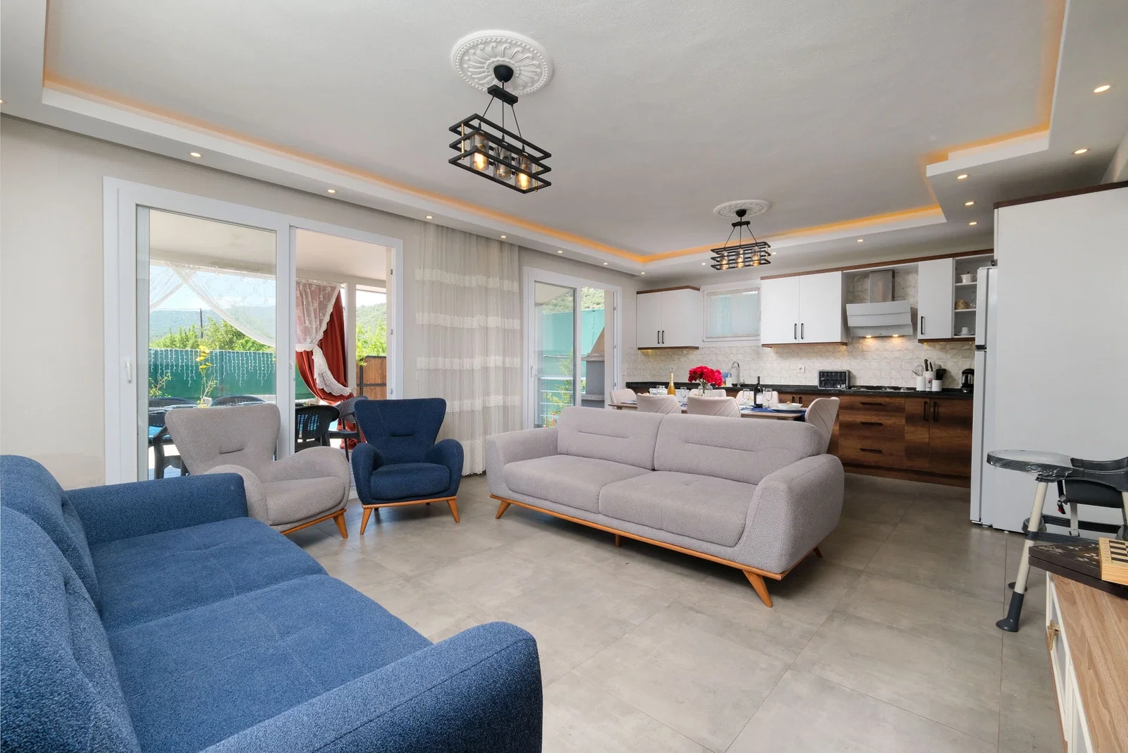 Fethiye’de Sakin Konumda, Özel Havuzlu, 4 Yatak Odalı, Kiralık Villa