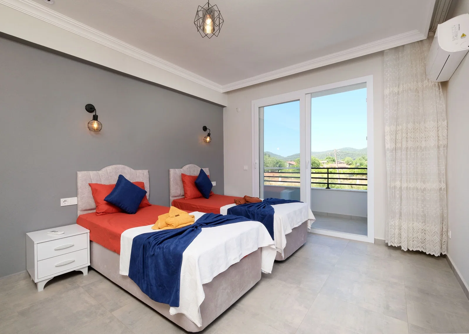 Fethiye’de Sakin Konumda, Özel Havuzlu, 4 Yatak Odalı, Kiralık Villa