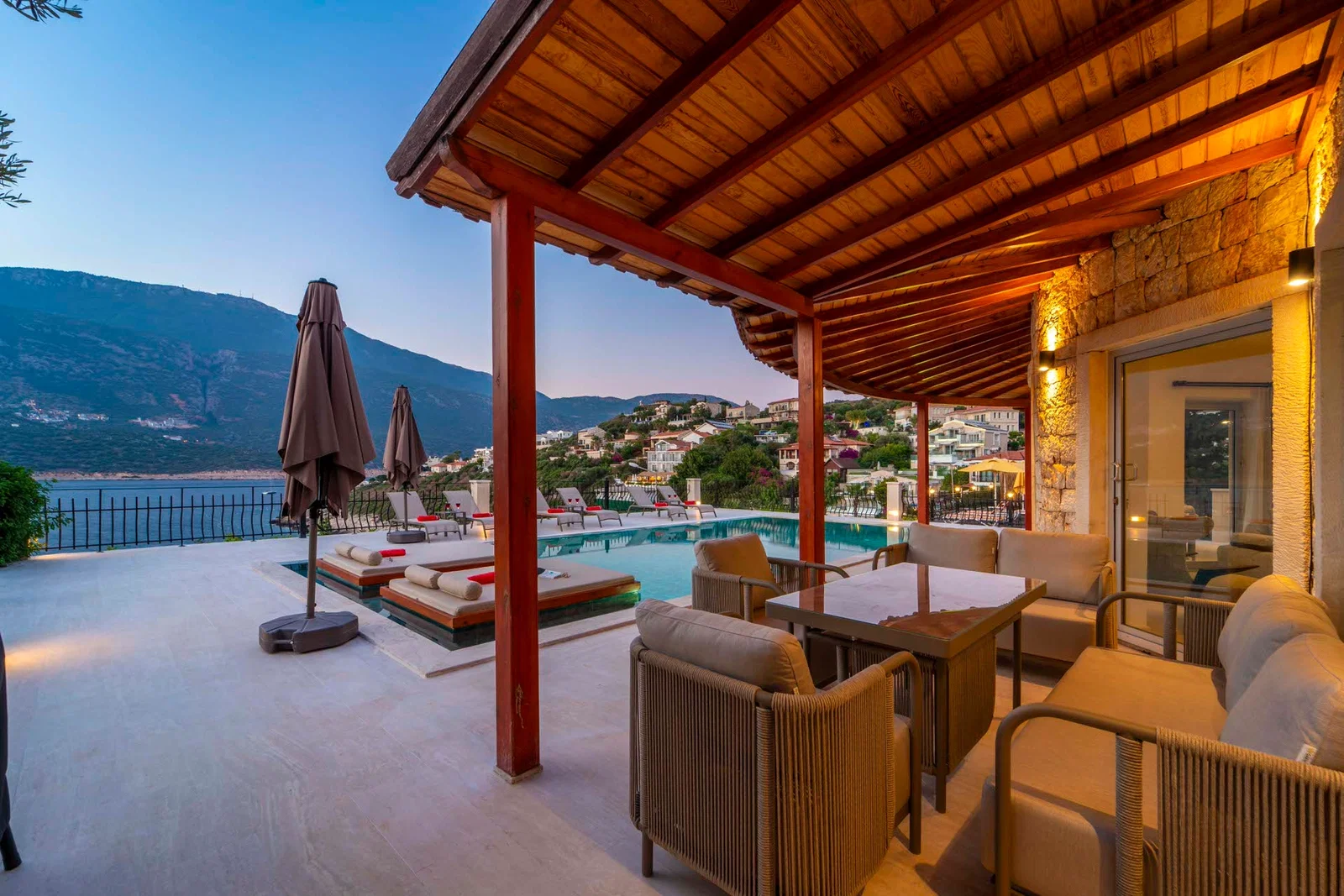 Kaş’ta bahçeli kiralık villa, fotoğraf 17