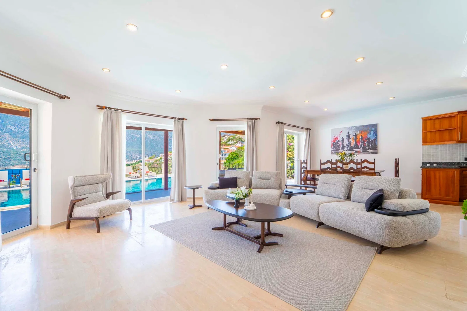 Kaş’ta denize yakın kiralık villa, fotoğraf 24