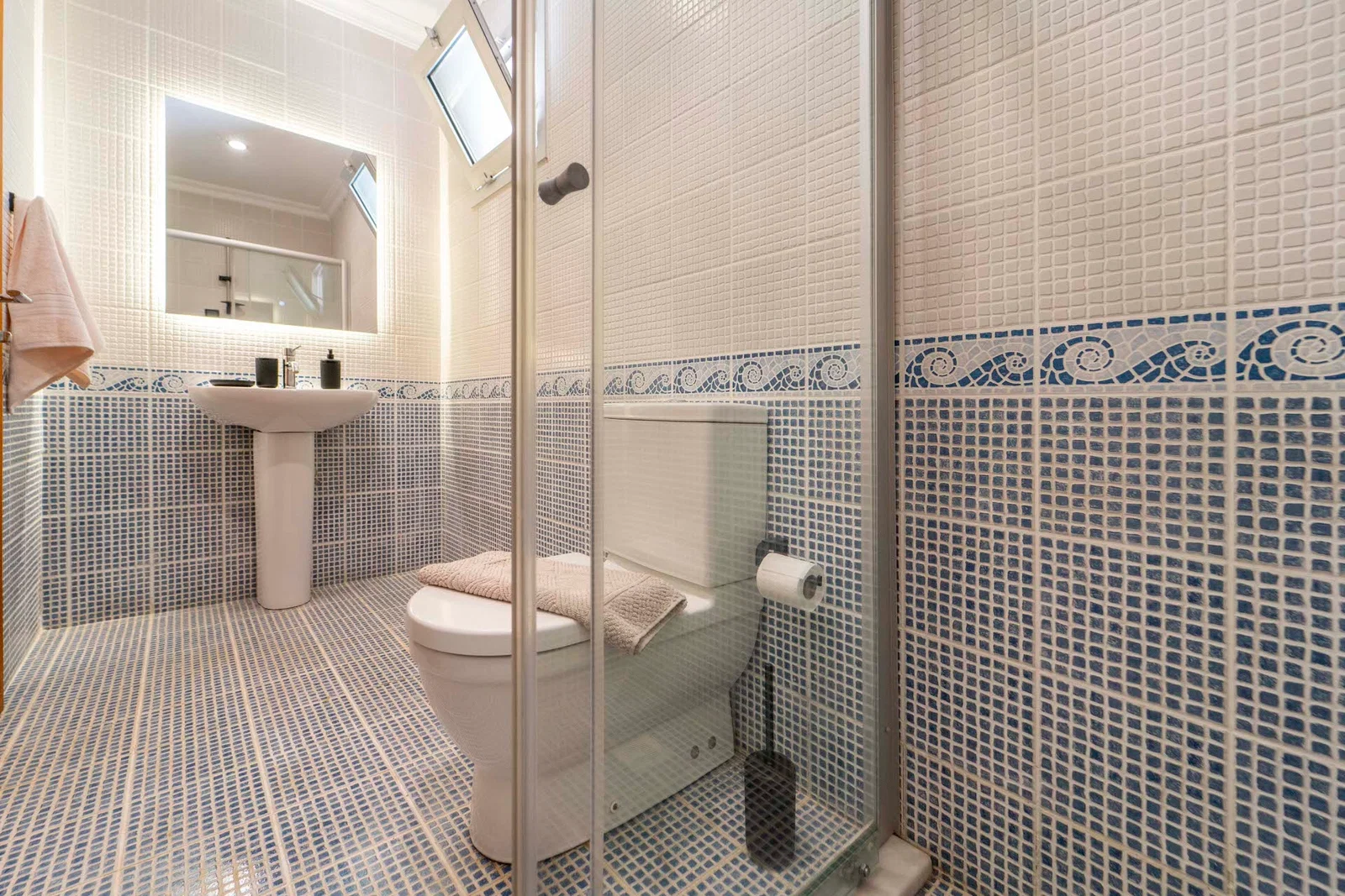 Kaş’ta merkeze yakın kiralık villa, fotoğraf 32