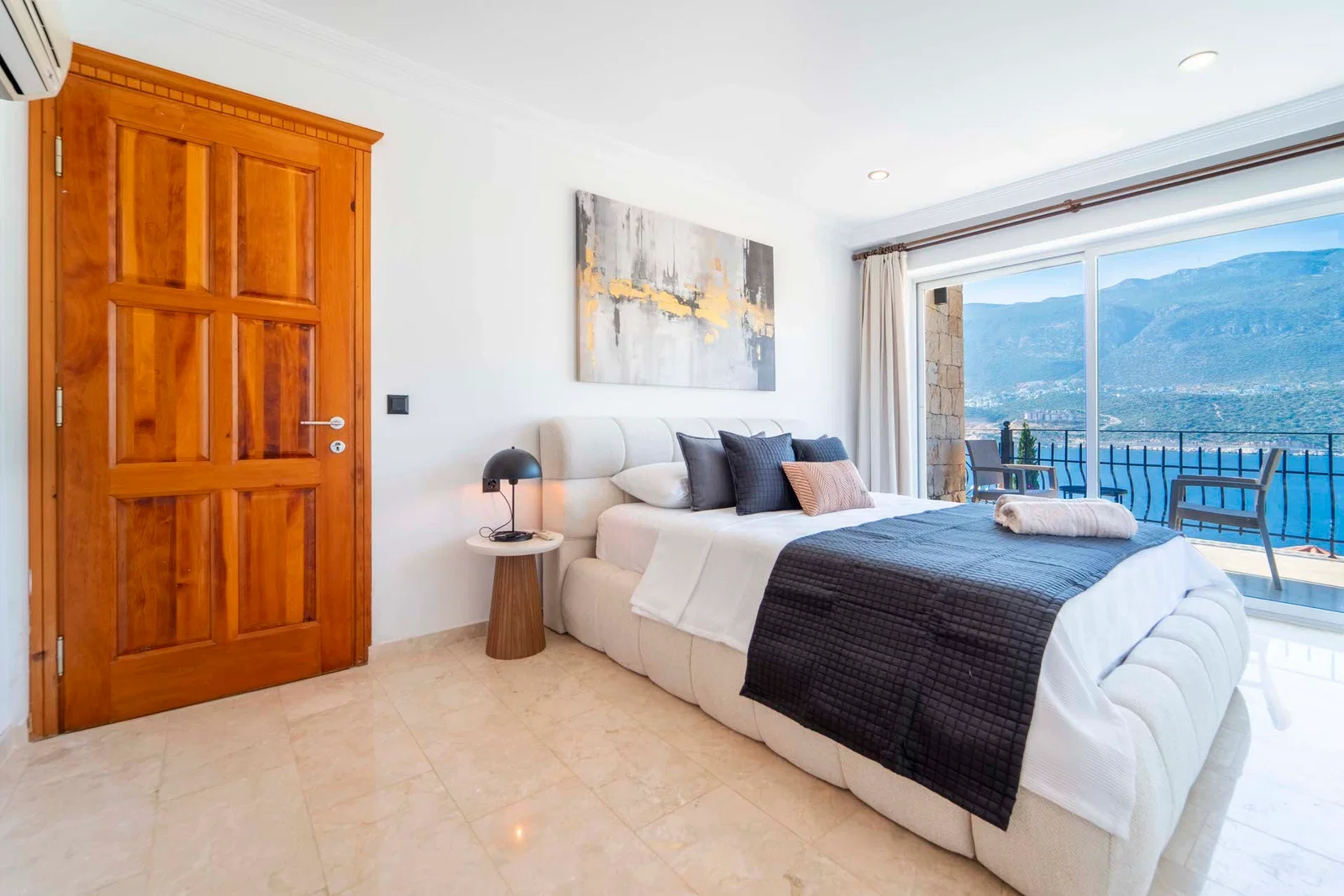 Kaş’ta deniz manzaralı kiralık villa, fotoğraf 45