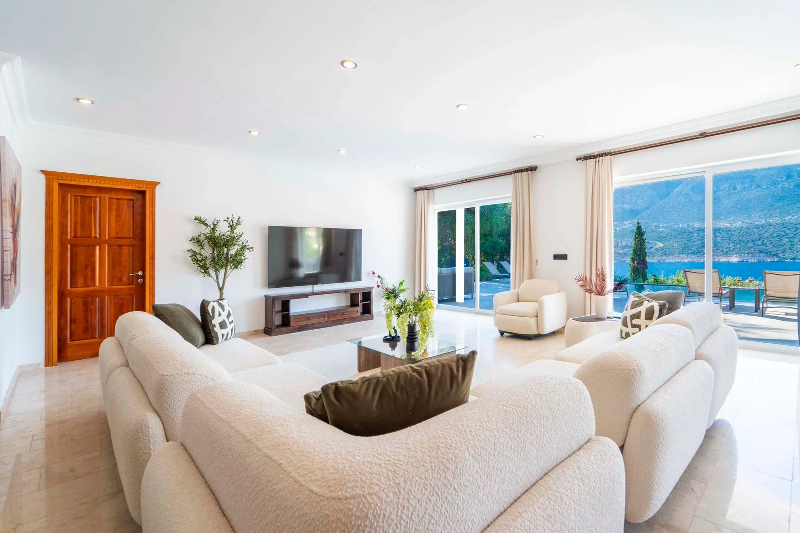 Kaş’ta merkeze yakın kiralık villa, fotoğraf 20