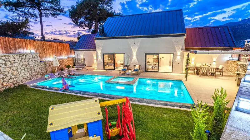 Sarıbelen’de doğa manzaralı kiralık villa, fotoğraf 10