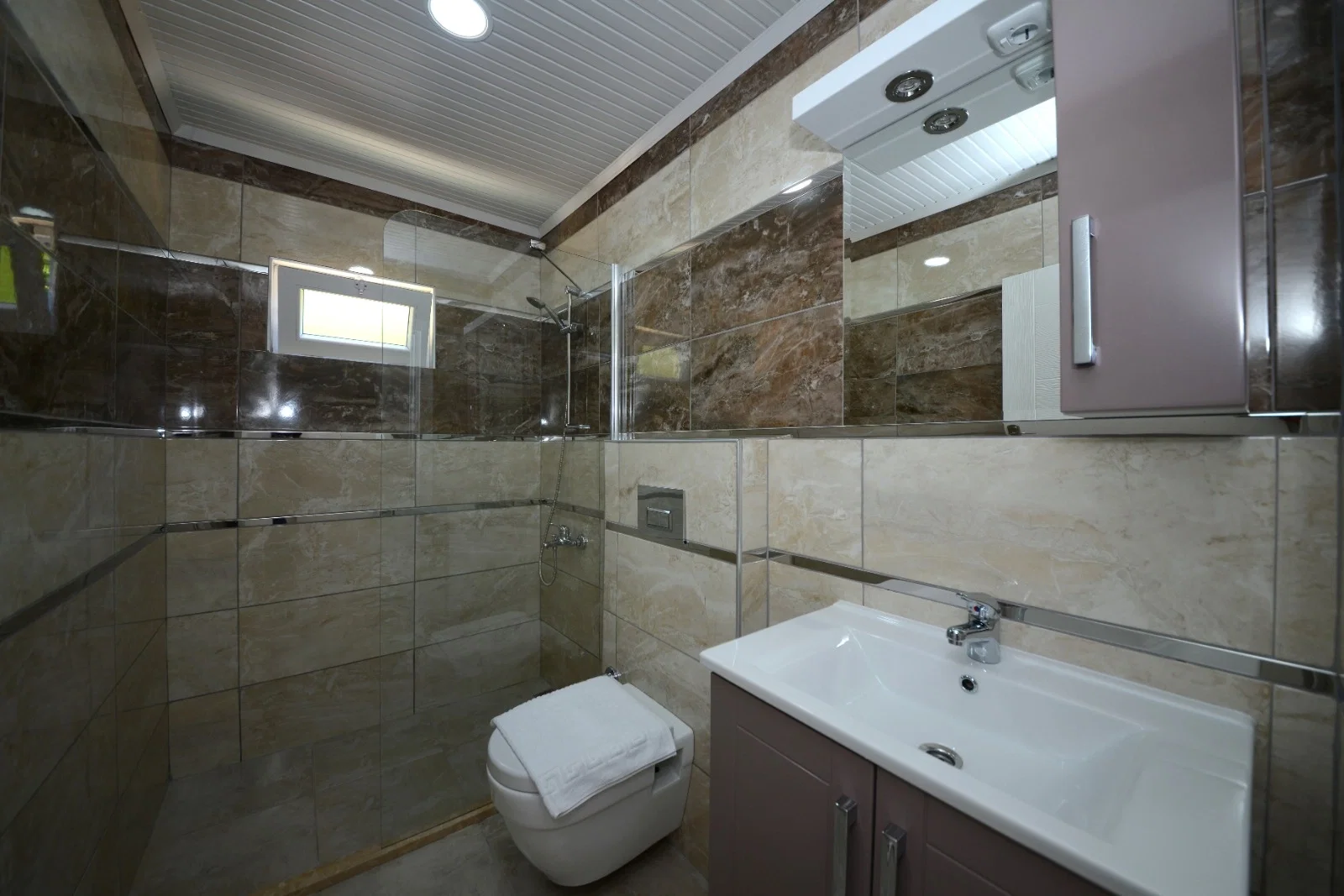 İslamlar’da Balayı Çiftlerine Uygun, Korunaklı Havuzlu, 2 Yatak Odalı, Ekonomik Villa