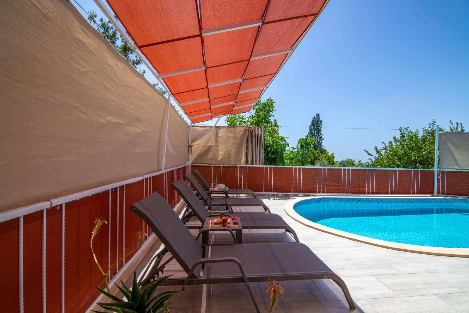 İslamlar’da Balayı Çiftlerine Uygun, Korunaklı Havuzlu, 2 Yatak Odalı, Ekonomik Villa