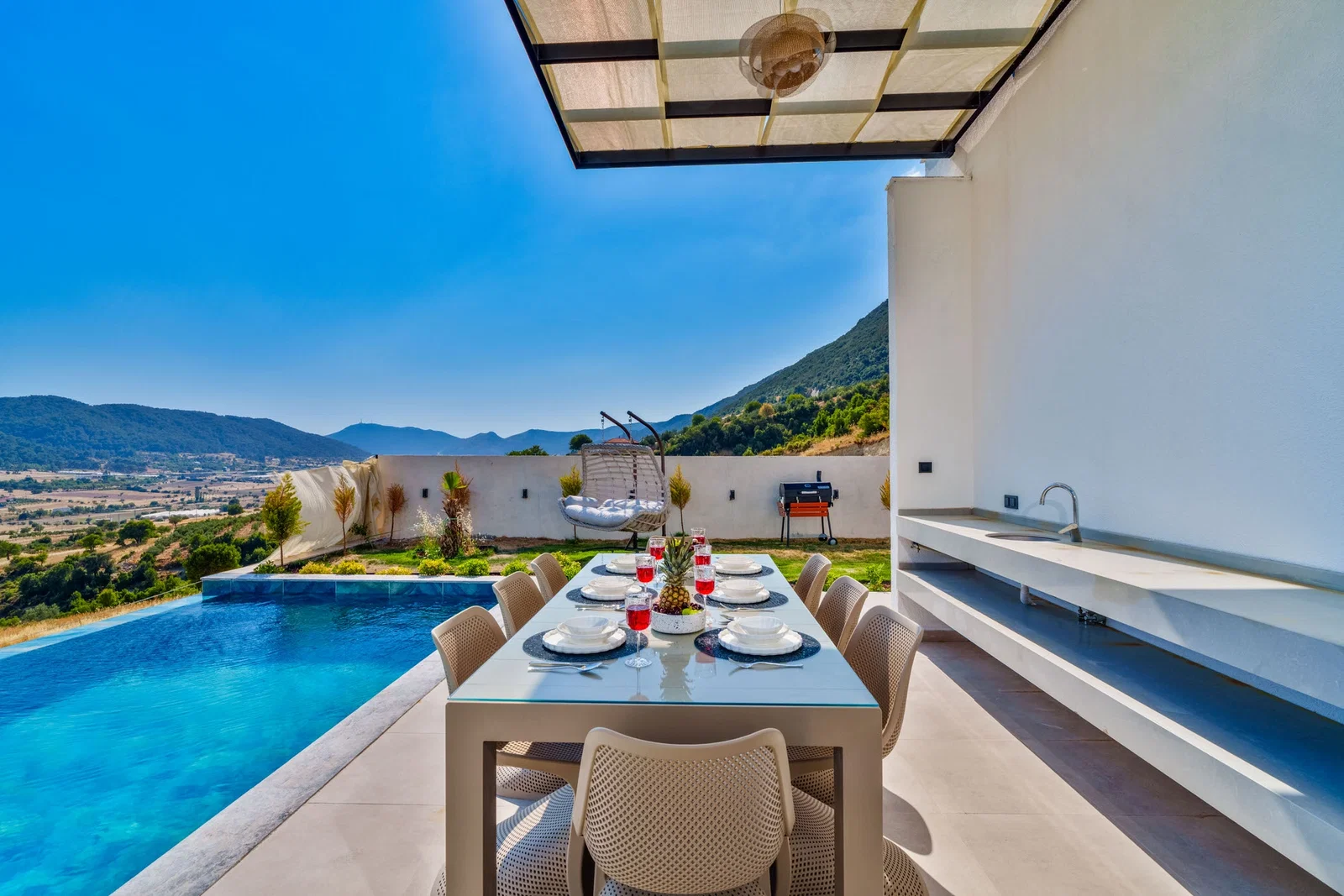 Sarıbelen’de bahçeli kiralık villa, fotoğraf 6