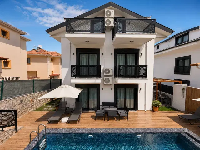 Fethiye’de özel havuzlu kiralık villa, fotoğraf 3