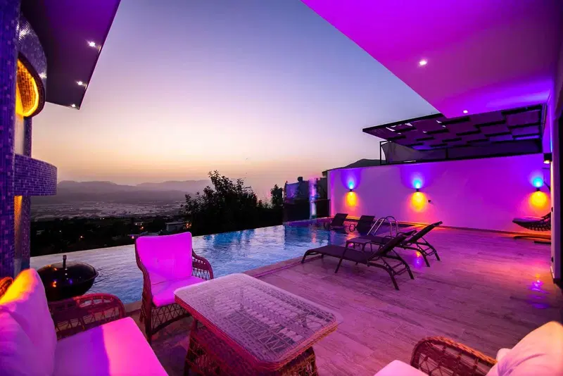 Üzümlü’de yan yana kiralık villa, fotoğraf 8