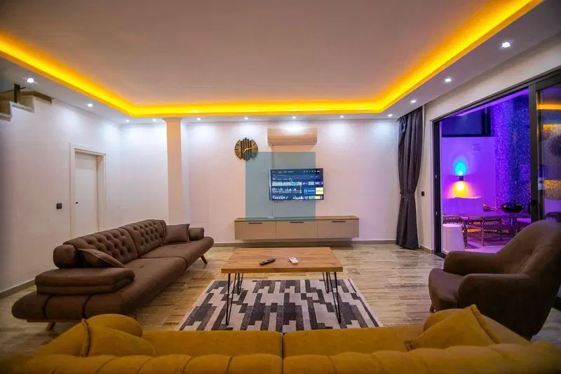 Üzümlü’de jakuzili kiralık villa, fotoğraf 11
