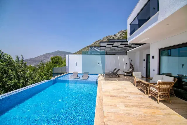 Üzümlü’de özel havuzlu kiralık villa, fotoğraf 5