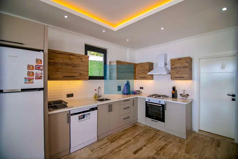 Üzümlü’de doğa manzaralı kiralık villa, fotoğraf 11