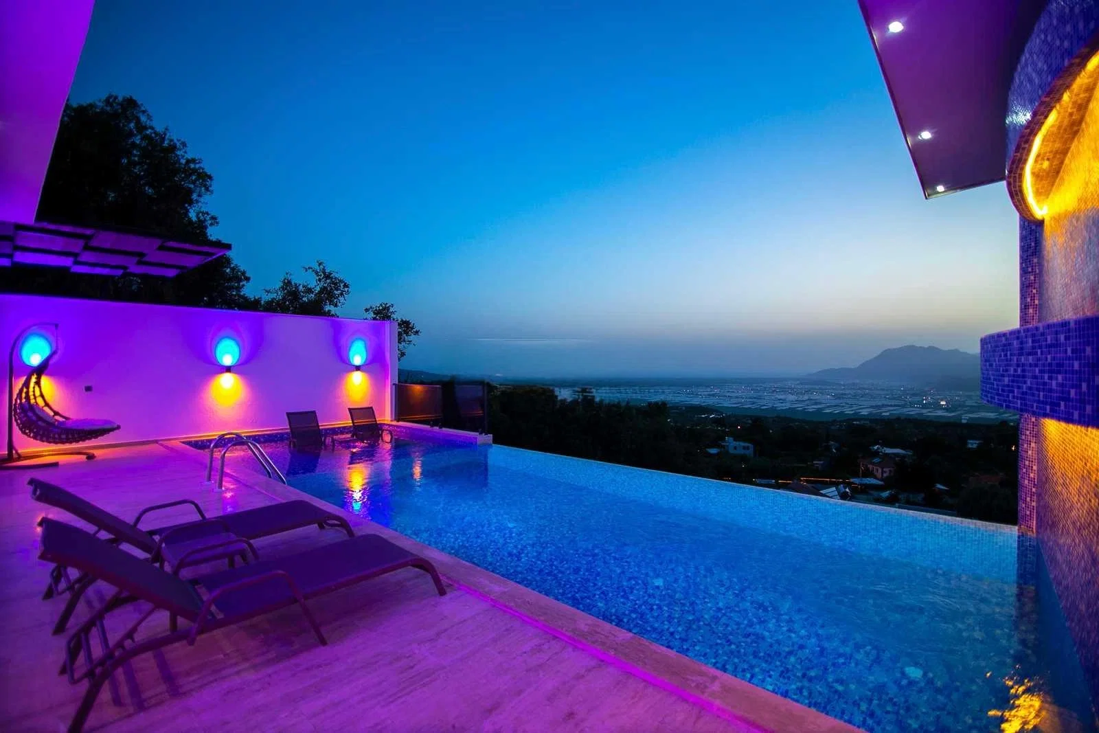 Üzümlü’de jakuzili kiralık villa, fotoğraf 10