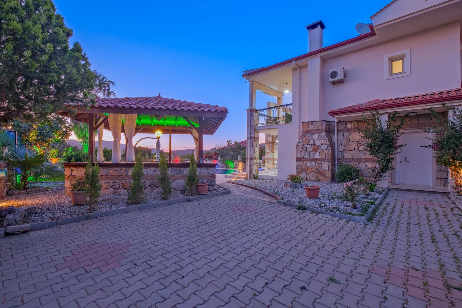 Fethiye’de bahçeli kiralık villa, fotoğraf 20